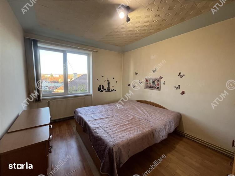 Apartament cu 3 camere decomandat în Terezian