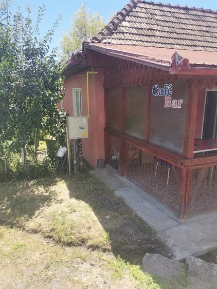 Spațiu comercial, de 40 mp, în Urmeniș