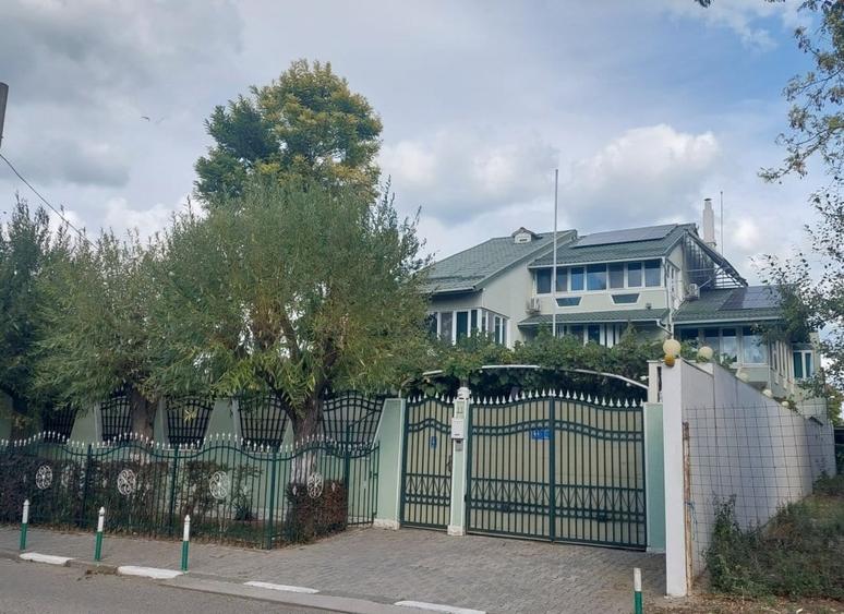 EFORIE SUD(COD04)-Vila S+P+1+M -10 camere si piscina exterioara - 1
