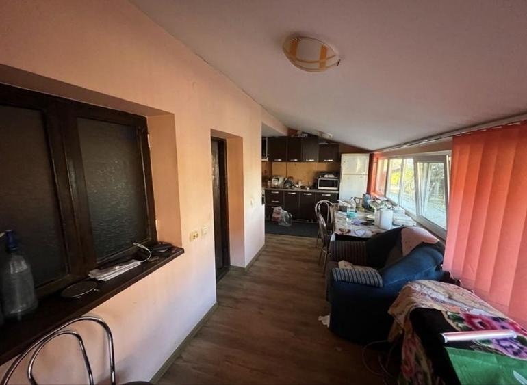 Casa Carcea Batraneasca Centrala # 5 Camere # 900 mp Teren # Toate Utilitatile # Accept Schimb cu Apartament Craiova # - 1