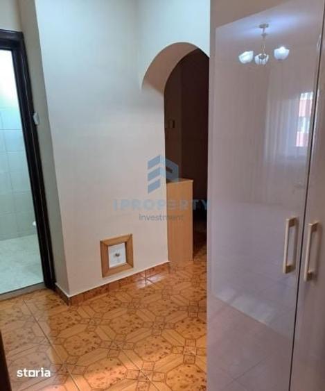 Apartament cu 3 camere decomandat în Nerva Traian
