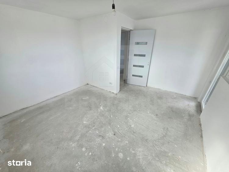 Casă cu 5 camere cu Teren 346 Mp în Cârcea