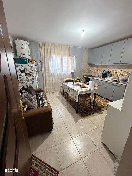 Casă cu 3 camere cu Teren 632 Mp în Țintești