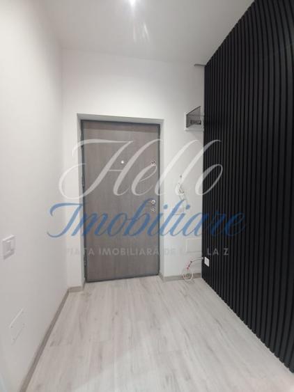 Apartament cu 2 camere semidecomandat, mobilat în Florești