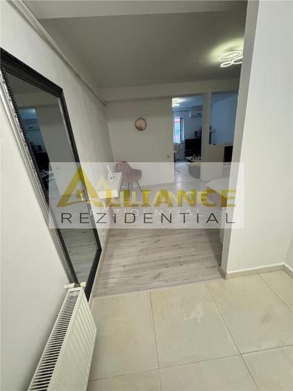 Apartament cu 2 camere decomandat în Apărătorii Patriei