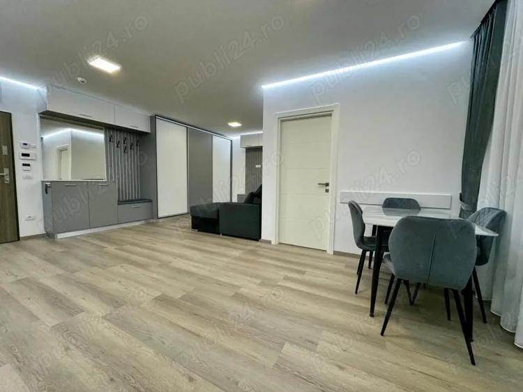 Apartament cu 2 camere decomandat în Central