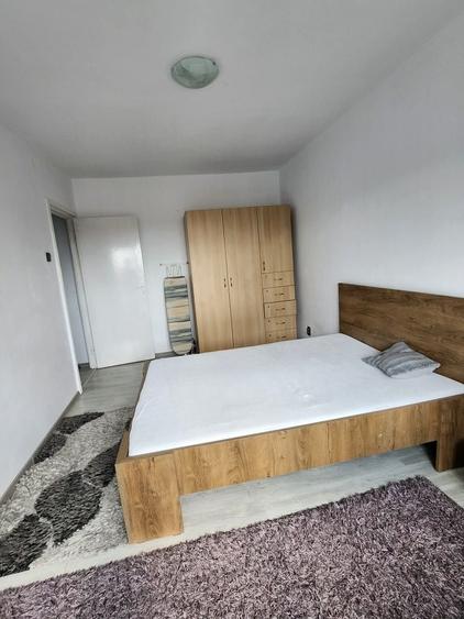 Apartament cu 3 camere decomandat în Ultracentral