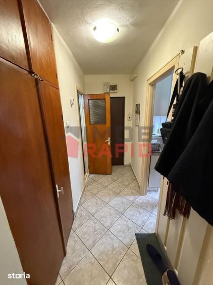 Apartament cu 3 camere semidecomandat în Central