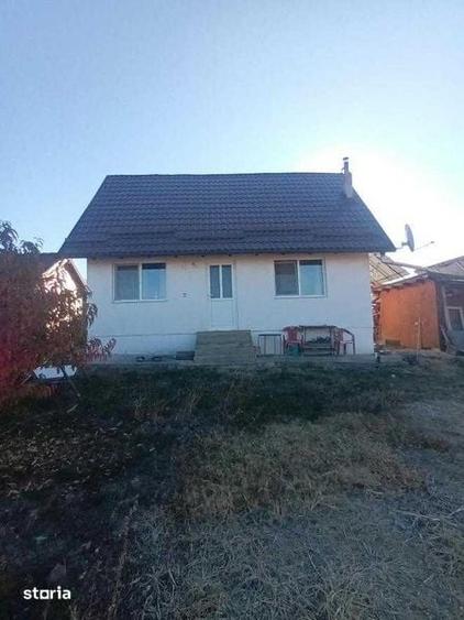 Casă cu 2 camere cu Teren 85 Mp în Central