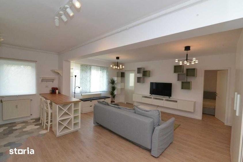 Apartament cu 2 camere semidecomandat în Tei