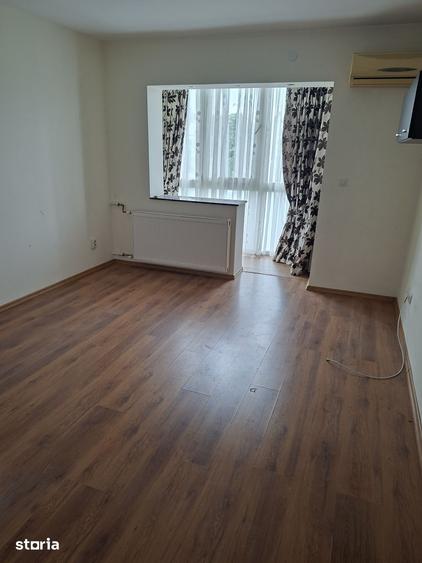 Vanzare apartament 3 camere in Ploiesti zona Vest - 1