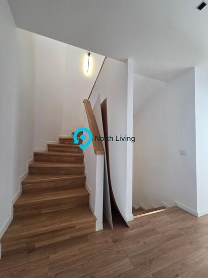 Duplex cu 5 camere cu Canalizare în Nord-Vest