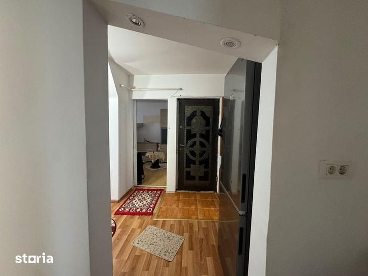 Vand apartament doua camere Targu Carbunesti - 2
