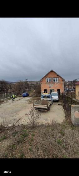 Casă cu 4 camere în Daneș