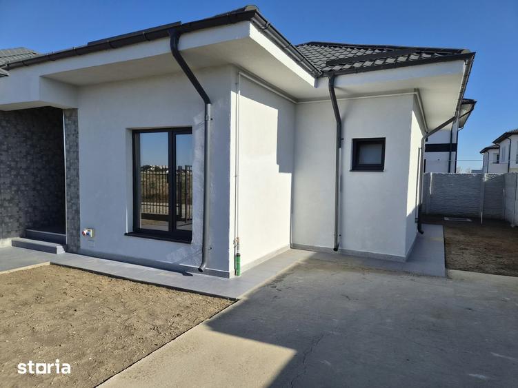 Casă cu 4 camere cu Teren 318 Mp în Central