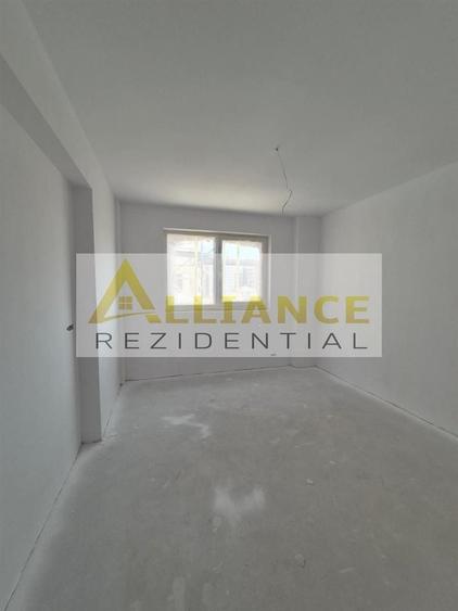 Apartament cu 3 camere decomandat în Berceni