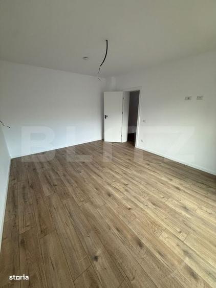 Apartament cu 3 camere decomandat în Sud