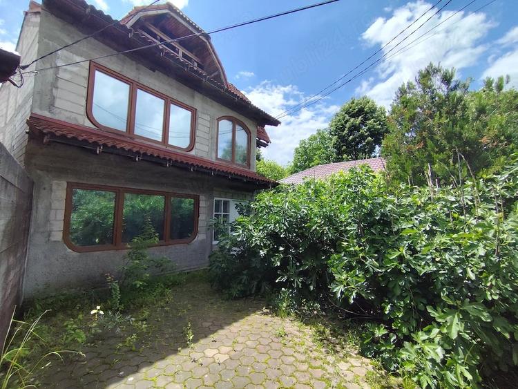Casă cu Teren 1073 Mp în Voila