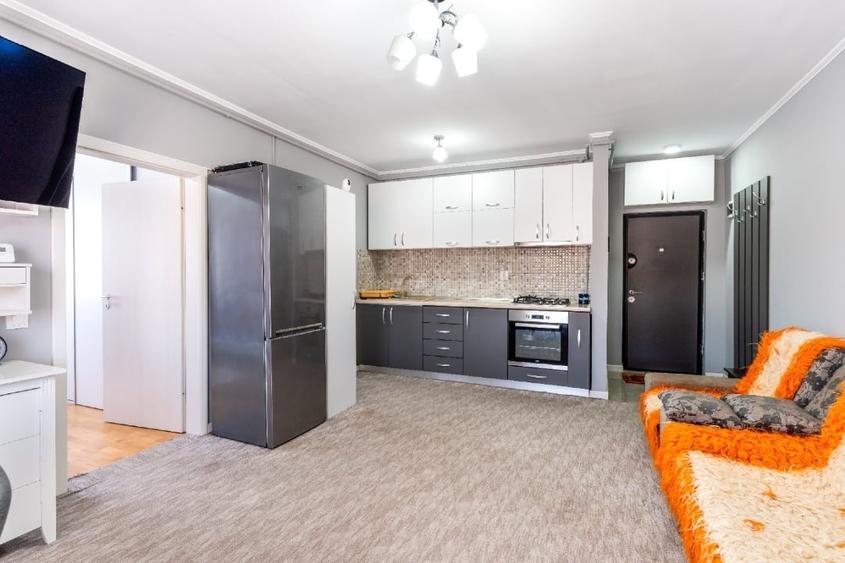 Apartament cu 2 camere semidecomandat, mobilat în Chinteni