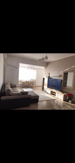 Apartament cu 3 camere semidecomandat în Exterior Vest