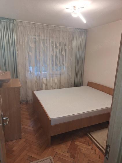 Apartament cu 2 camere semidecomandat în Săsar