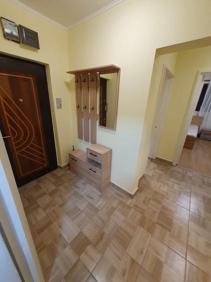 Apartament cu 3 camere decomandat în Ferentari