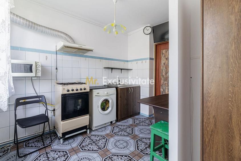 Apartament cu 3 camere decomandat în Drumul Taberei