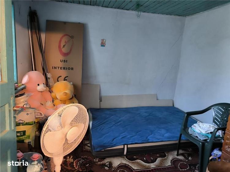 Casă cu 3 camere în Novaci