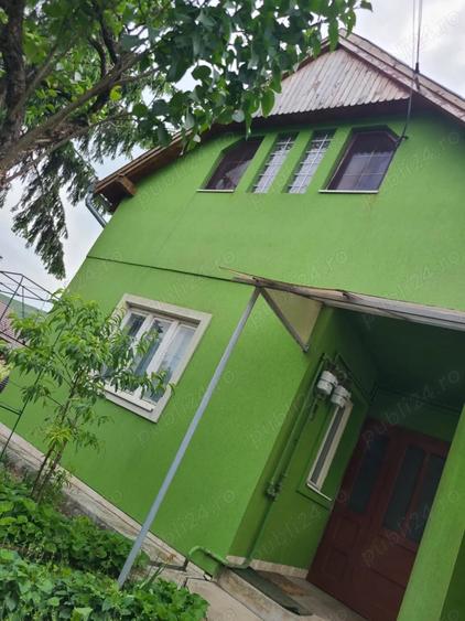 Casă cu Teren 1000 Mp în Central