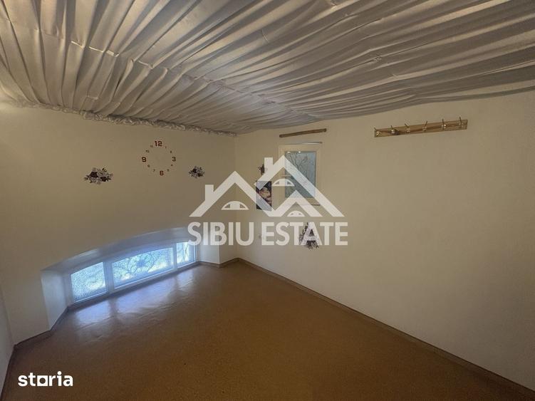 Spațiu comercial, de 50 mp, în Ultracentral