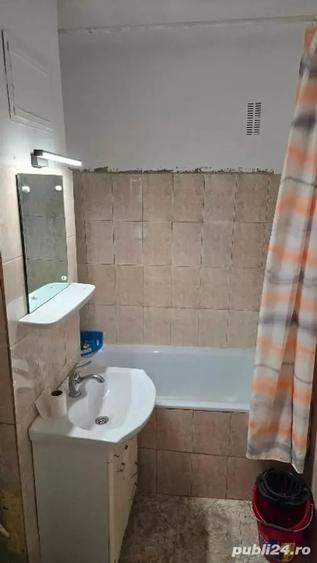 Garsonieră decomandată în Central