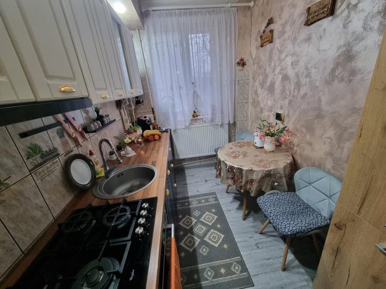Apartament cu 2 camere decomandat, mobilat în Mioriței