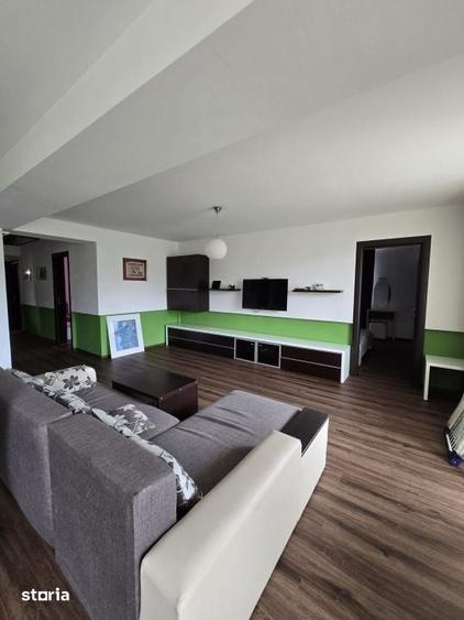 Apartament cu 4 camere în Progresul