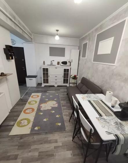 Apartament cu 2 camere semidecomandat, mobilat în Cug