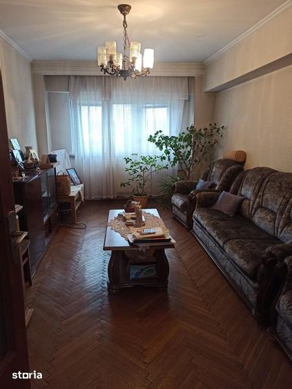 4 camere PITE?TI , Decomandat , Amplasament DEOSEBIT, NEGOCIABIL !!! - 13