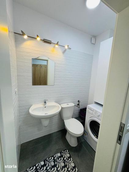 Apartament cu 3 camere, mobilat în Central