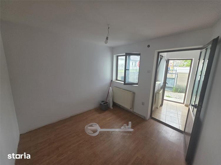 Apartament cu 3 camere decomandat în Holboca