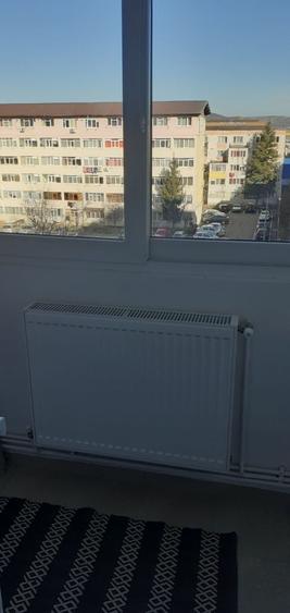 Apartament cu 3 camere decomandat în Radu Negru