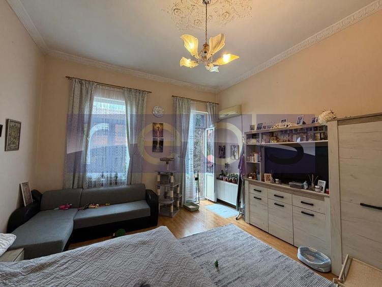 Apartament cu 5 camere, mobilat în Calea Victoriei