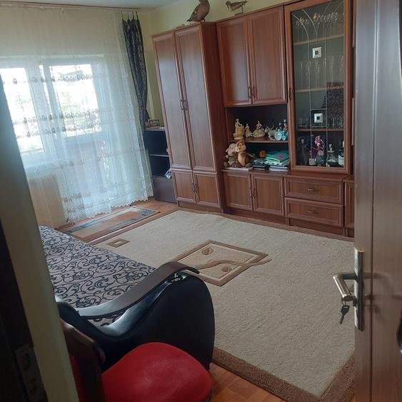 Apartament cu 2 camere decomandat în Soarelui