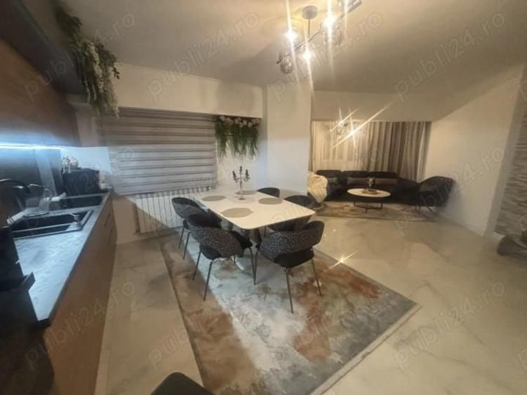 Apartament cu 3 camere decomandat, mobilat în Trocadero