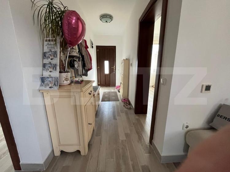 Casă individuală cu 3 camere cu Canalizare în Sântandrei