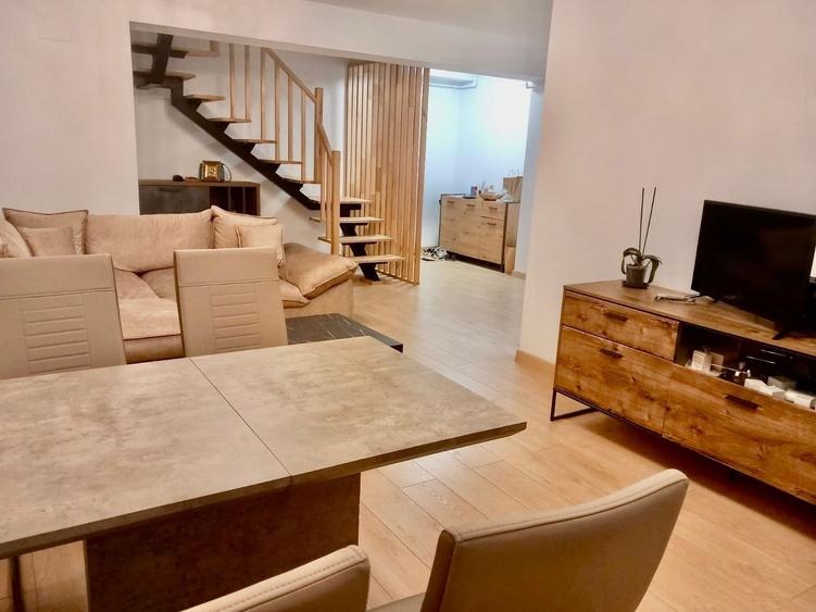 Apartament cu 3 camere decomandat, mobilat în Drumul Taberei