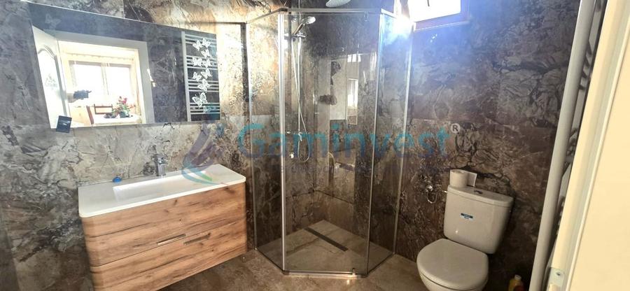Casă individuală cu 5 camere cu Canalizare în Beiuș