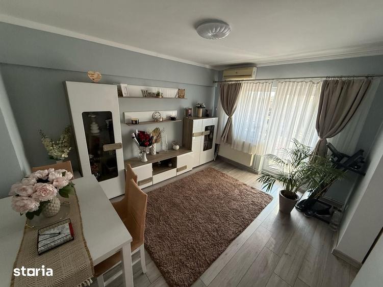 Apartament cu 4 camere decomandat în Lucian Blaga