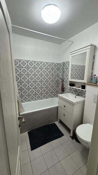 Apartament cu 3 camere decomandat, mobilat în Calea Călărașilor