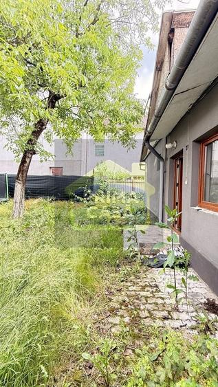 Casă cu 3 camere cu Teren 400 Mp în Săsar