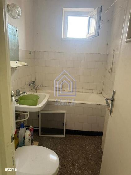 Apartament cu 3 camere în Roșu