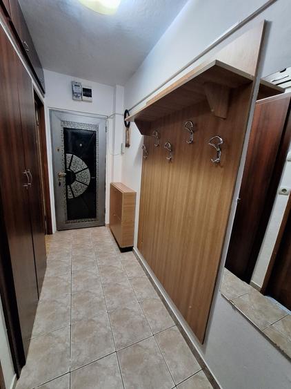 Apartament cu 2 camere nedecomandat în Aradul Nou