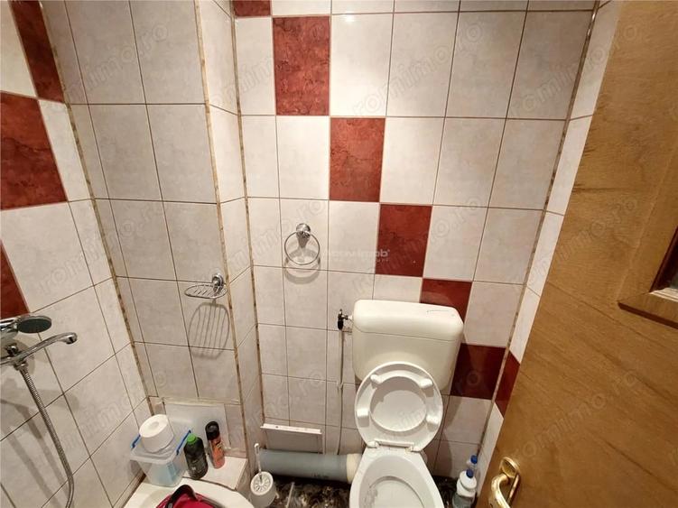 Apartament cu 3 camere decomandat în Dorobanți
